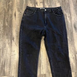 Abercrombie & Fitch. The Ankle Straight Ultra High Rise. 32/14L.